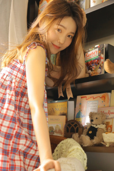 诸葛宇杰小红楼